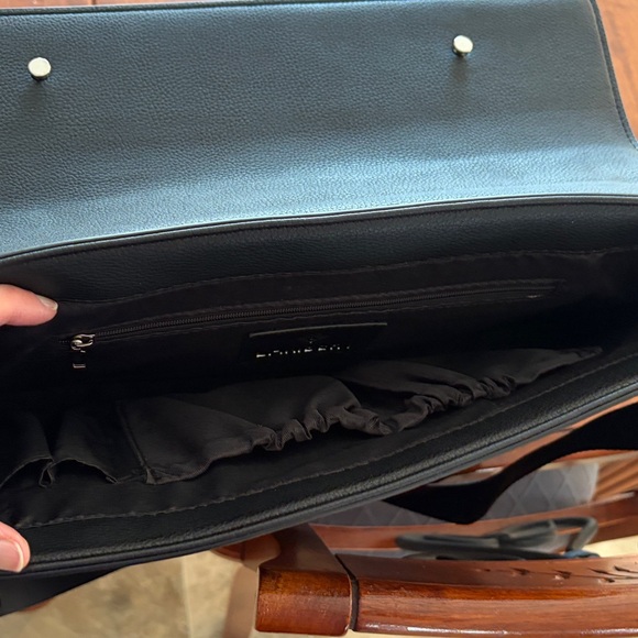 Lambert black wallet for laptop or document in vegan leather - Picture 4 of 5